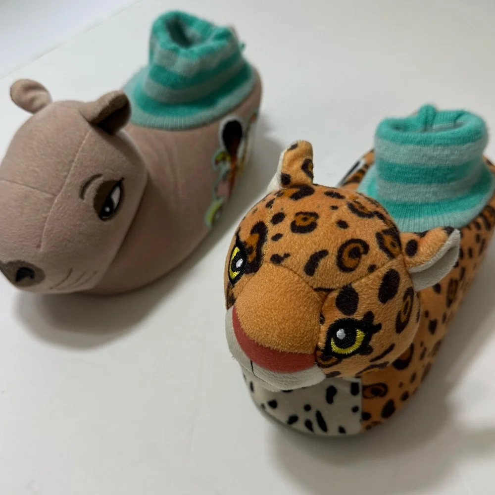 Disney Encanto Plush Slippers Toddler Kids Size 11-12